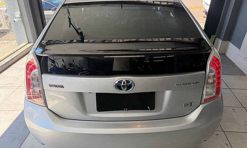 Toyota Prius Hybrid ...