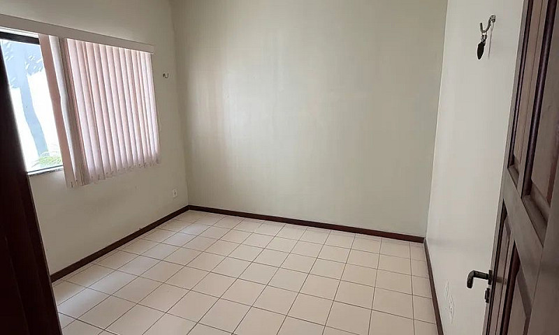Alugo Casa Alto Padr...