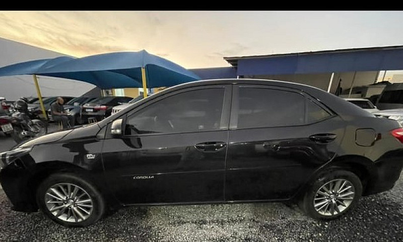 Toyota Corola Xei 2....