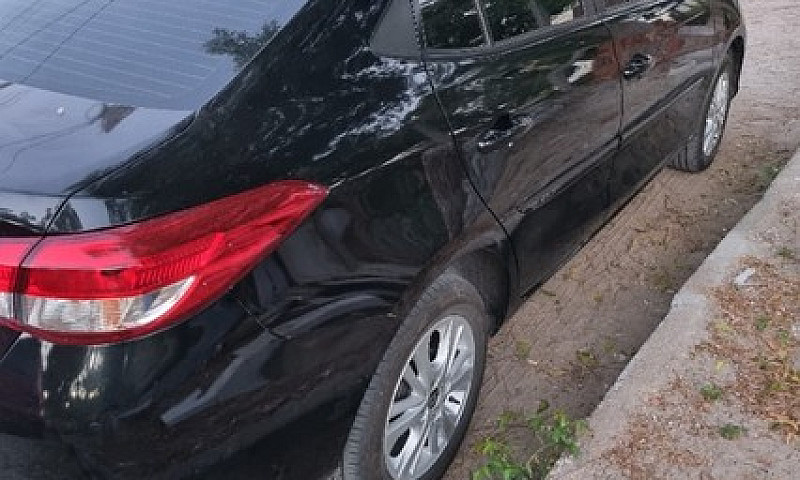 Vendo Toyota Yaris X...