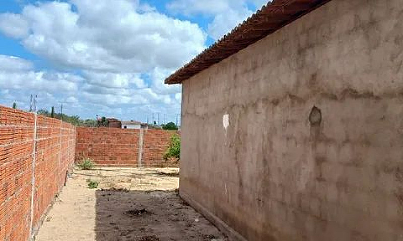 Casa Localizada Na C...