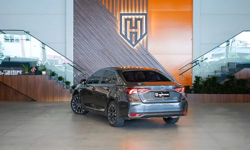 Toyota Corolla Altis...