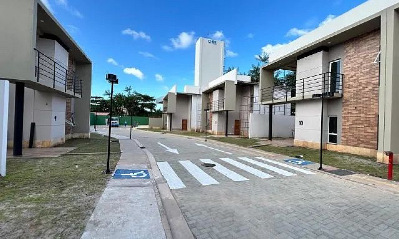 Condomínio De Casas ...