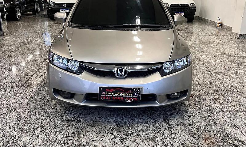 Honda Civic 1.8 Aut....