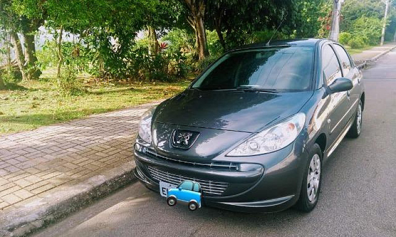 Peugeot 207 Xr 1.4 F...