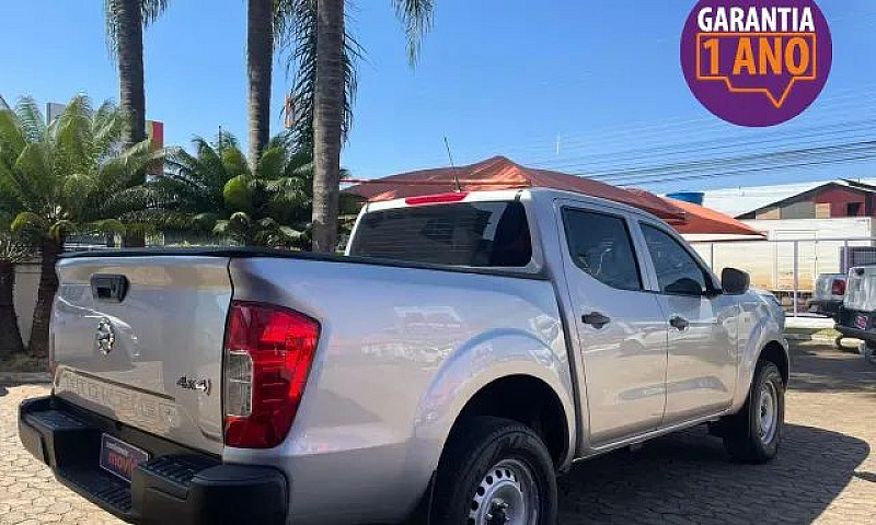 Nissan Frontier Se C...