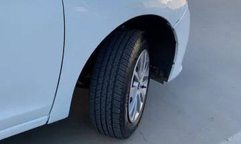Renault Sandero 1.6 ...