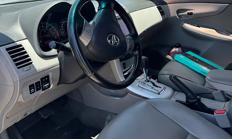 Toyota Corolla Gli 1...