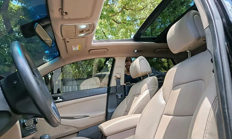 Hyundai Tucson Gls 1...
