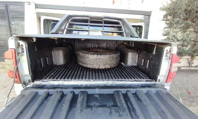 Chevrolet S10 P-Up E...