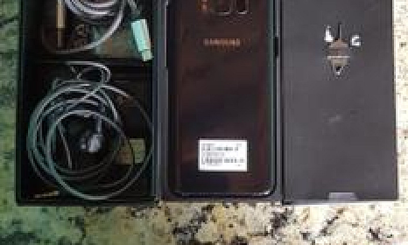 S8 Black 64 Gigas...