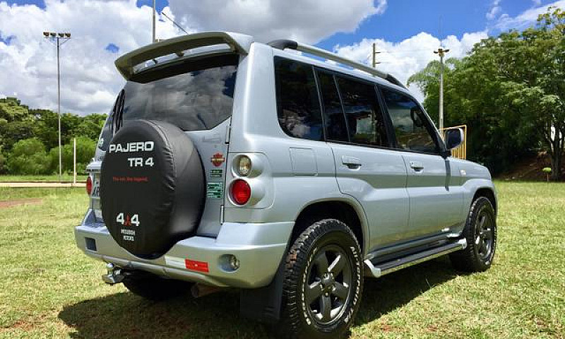 Mitsubishi Pajero Tr...