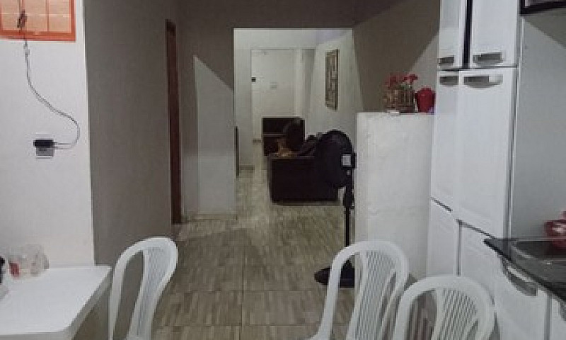 Vende-Se Casa ...