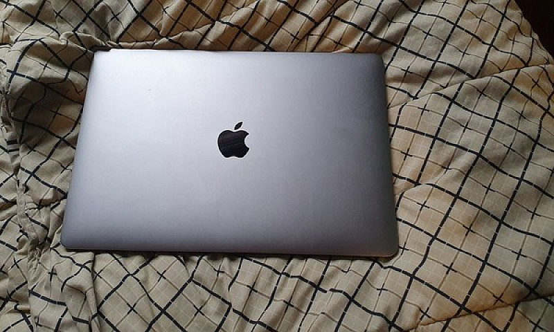 Macbook Pro 2017 (A1...