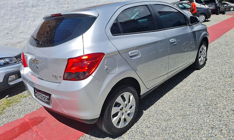 Onix Lt 1.4 2015...