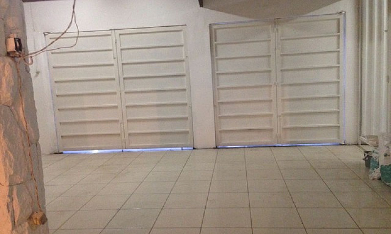 Casa Comercial Dando...