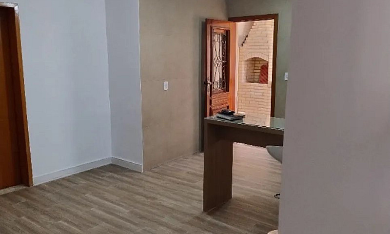 Casa  3 Qtos , 1 Suí...