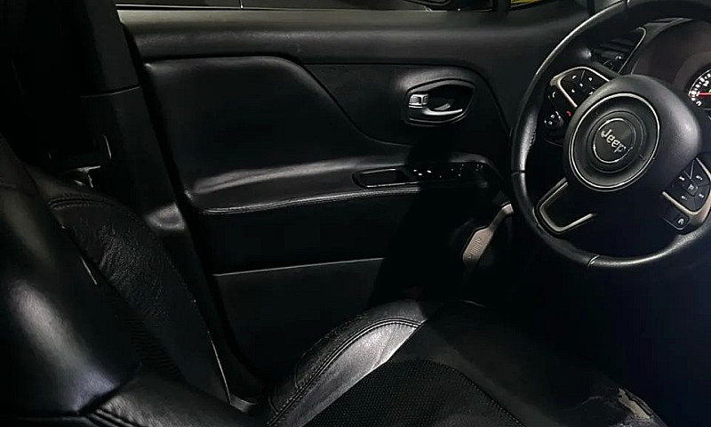 Jeep Renegade 1.8 4X...