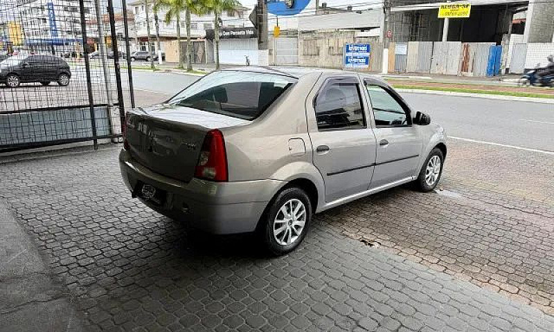 Renault Logan Expres...