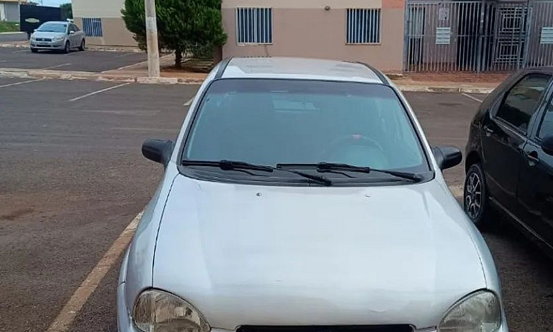 Chevrolet Corsa Sed....