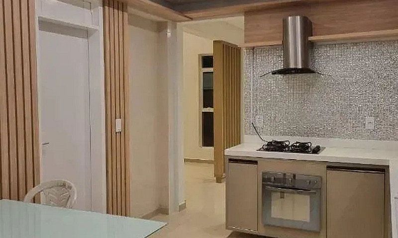 Casa Com 4 Dormitóri...