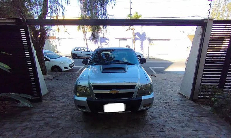 Chevrolet S10 P-Up E...