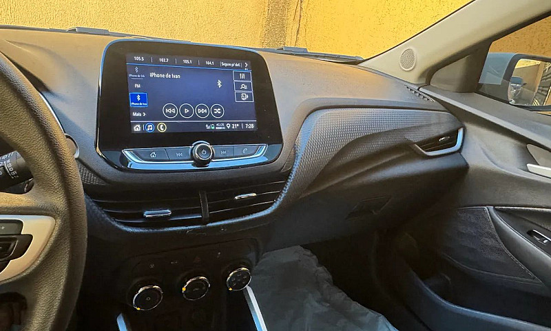 Chevrolet Onix Hatch...
