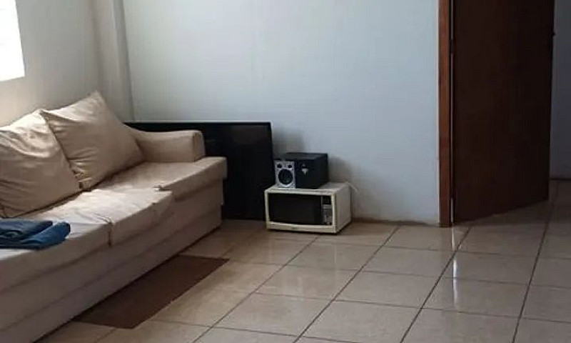 Casa Com 5 Quarto(S)...