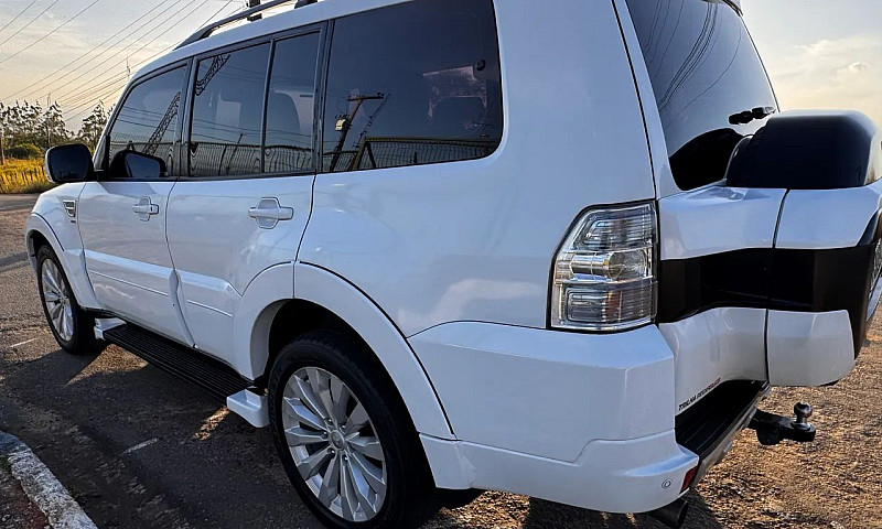 Pajero Full 2019 7Lu...
