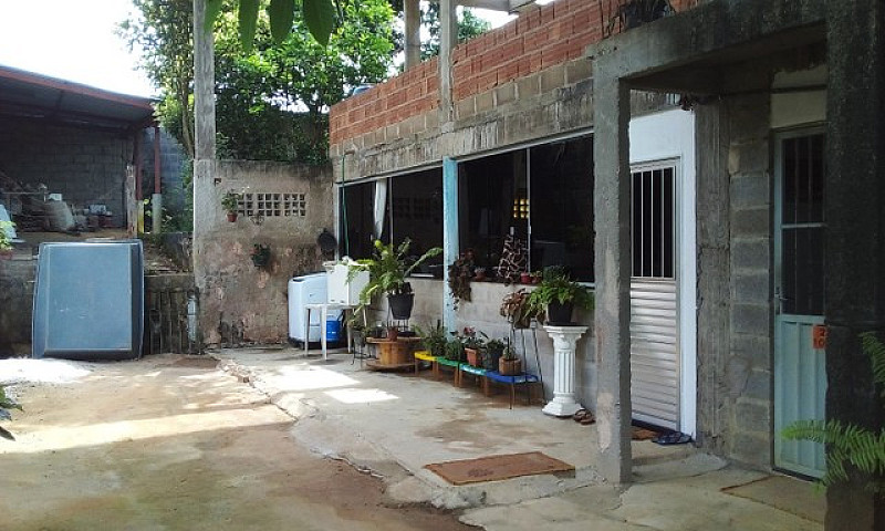 Area 300Mt2 Com Apar...