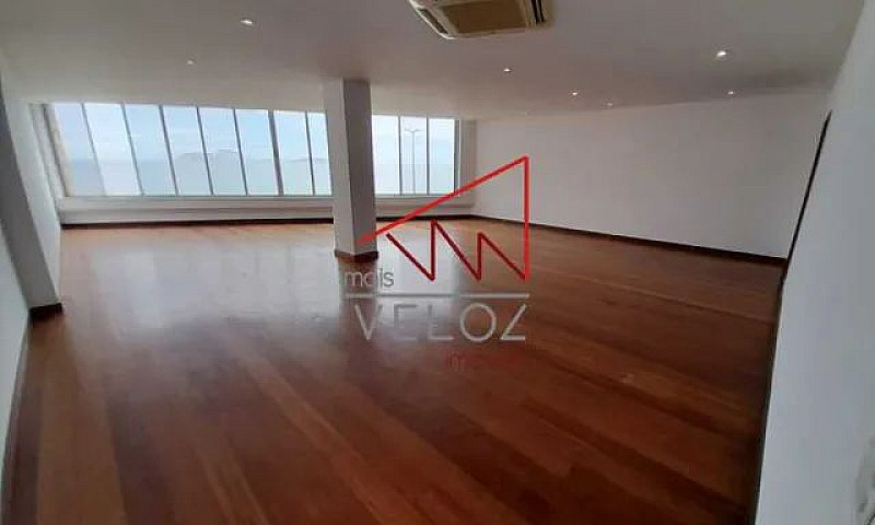 Apartamento-À Venda-...