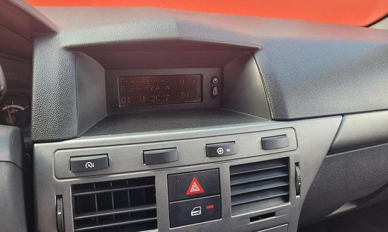Chevrolet Vectra Hat...