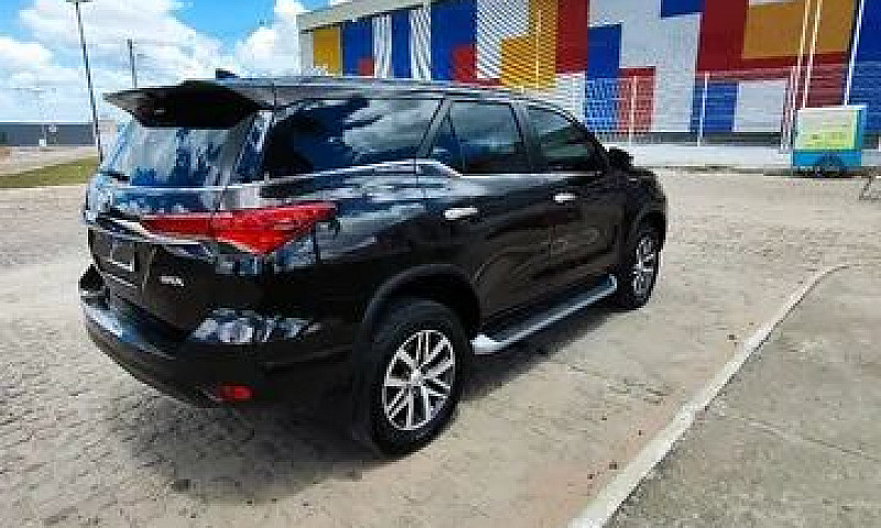 Toyota Hilux Sw4 Srx...