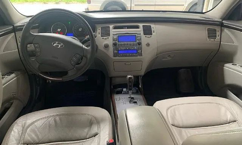 Hyundai Azera 3.3 V6...