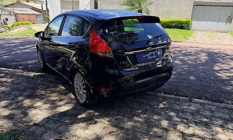 Ford Fiesta Tit.plus...