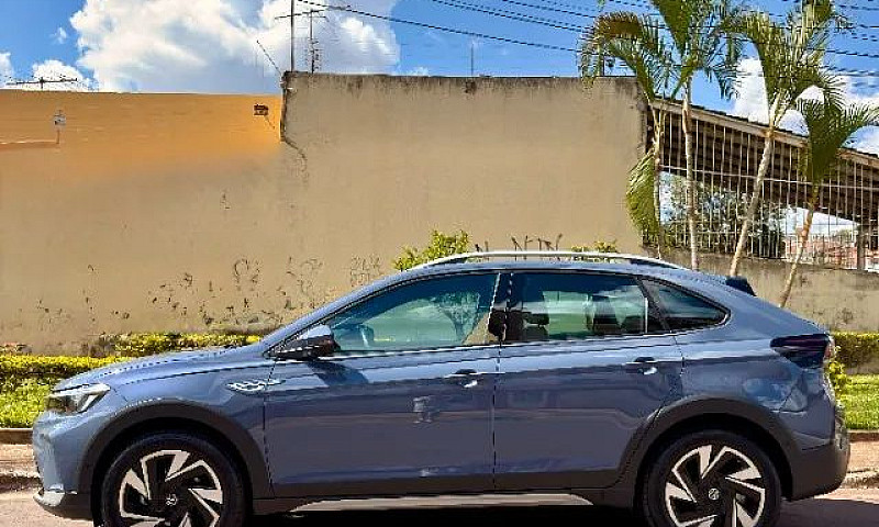 Volkswagen Nivus Hig...