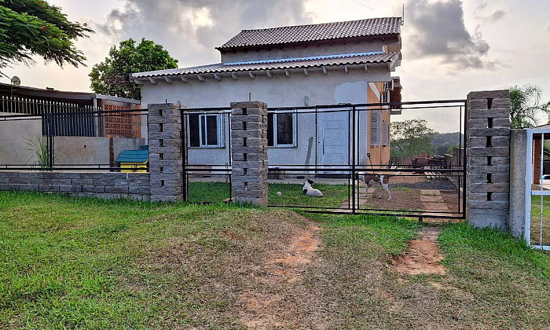 Casa De 4 Dormitório...
