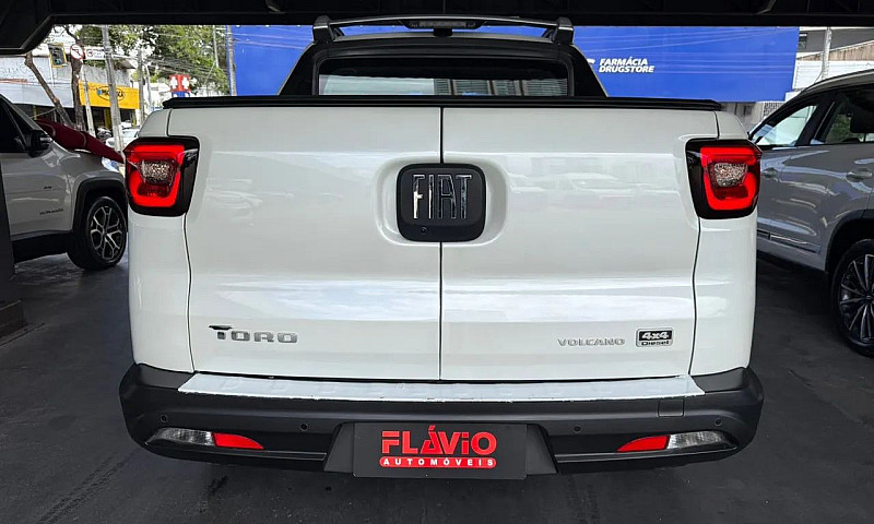 Fiat Toro Volcano 2....