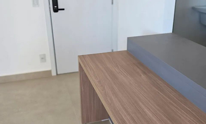 Apto No Edifício Ele...