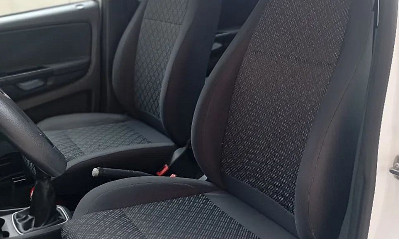 Volkswagen Fox Trend...