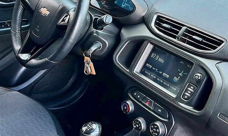 Chevrolet Onix Hatch...
