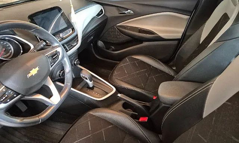 Chevrolet Onix Hatch...