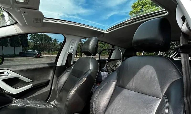 Peugeot 208 Allure 1...
