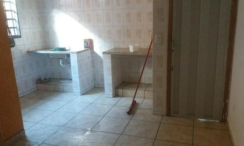 Aluga-Se Kitnet!...
