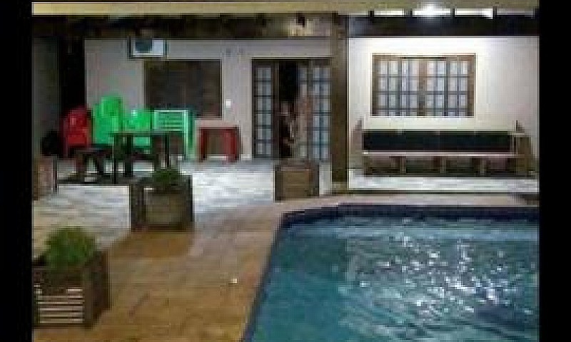 Casa Com Piscina E C...