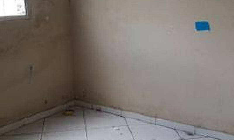 Vende-Se Casa Em Mor...