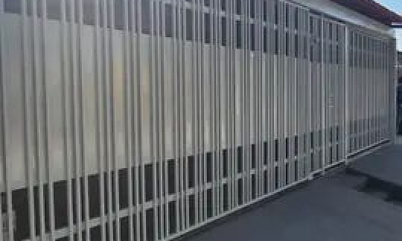 Excelente Casa Recém...