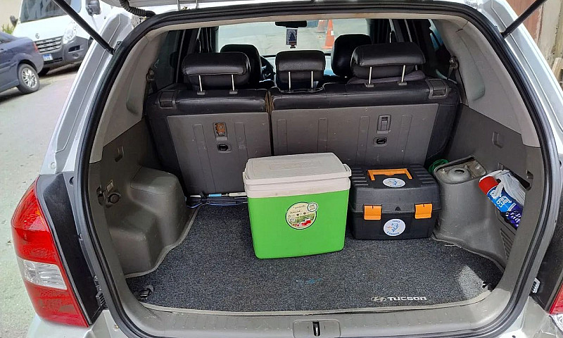 Hyundai Tucson 2.0 1...