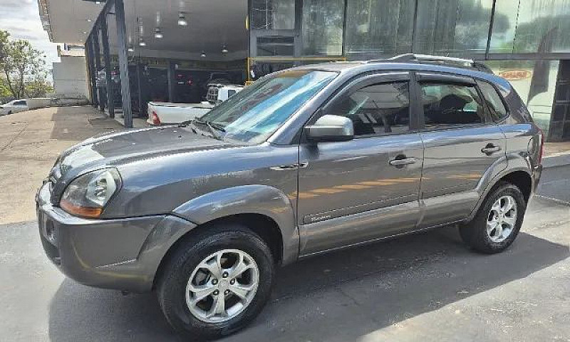 Hyundai Tucson 2.0 1...