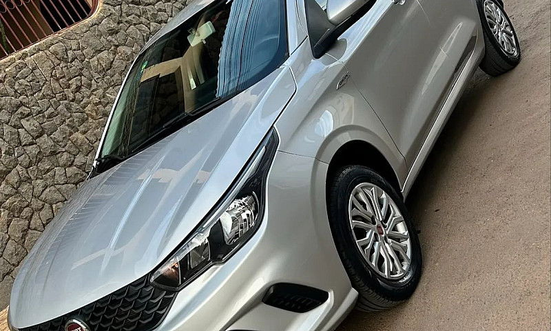 Fiat Argo Drive 1.0 ...